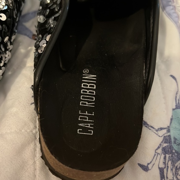 Cape Robbin buckle mules - Picture 4 of 5